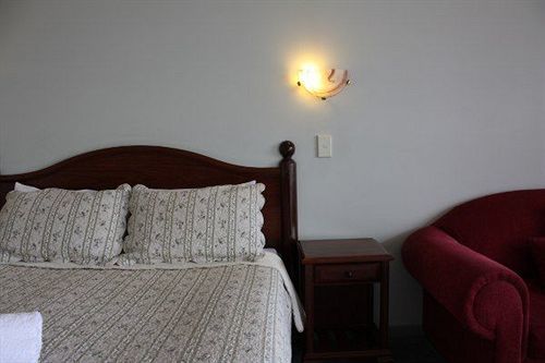 Elite Motor Inn Армидейл Екстериор снимка